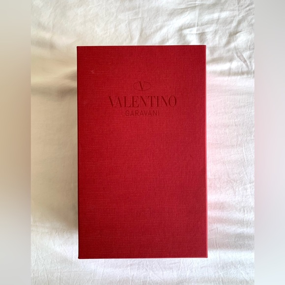 Authentic Valentino Garavani Rockstud Sandal - Picture 6 of 10